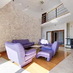 Paradise In With 6 Bedrooms, Pool And Gaming 扎达尔