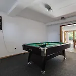 Paradise In With 6 Bedrooms, Pool And Gaming 别墅 扎达尔