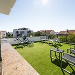 Paradise In With 6 Bedrooms, Pool And Gaming * 扎达尔