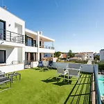 Paradise In With 6 Bedrooms, Pool And Gaming 别墅