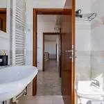 Paradise In With 6 Bedrooms, Pool And Gaming 别墅 *