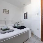 Villa Paradise In With 6 Bedrooms, Pool And Gaming *