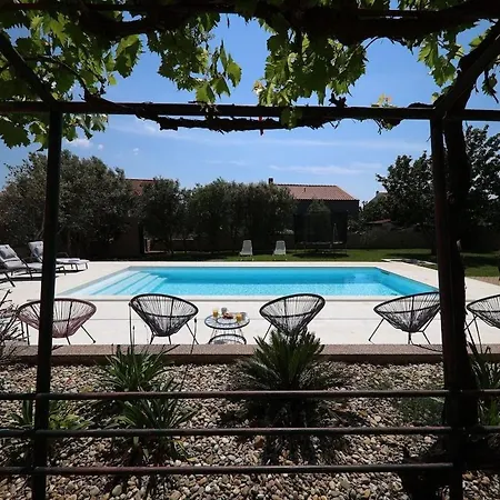 Villa Paradise In With 6 Bedrooms, Pool And Gaming