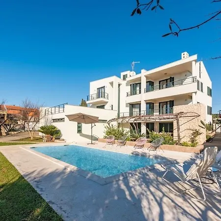 Paradise Villa