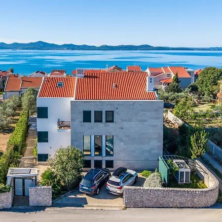别墅 Paradise In With 6 Bedrooms, Pool And Gaming 扎达尔