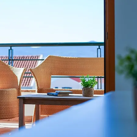 Villa Paradise In With 6 Bedrooms, Pool And Gaming *