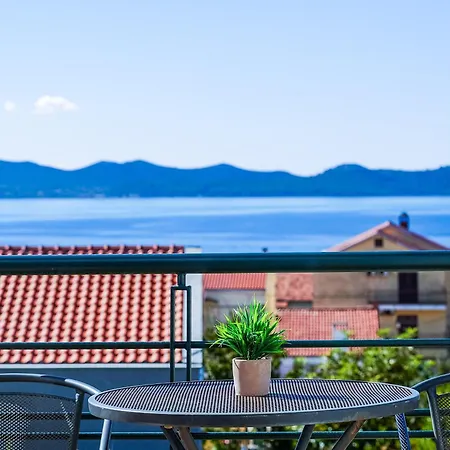 Paradise In With 6 Bedrooms, Pool And Gaming * Zadar