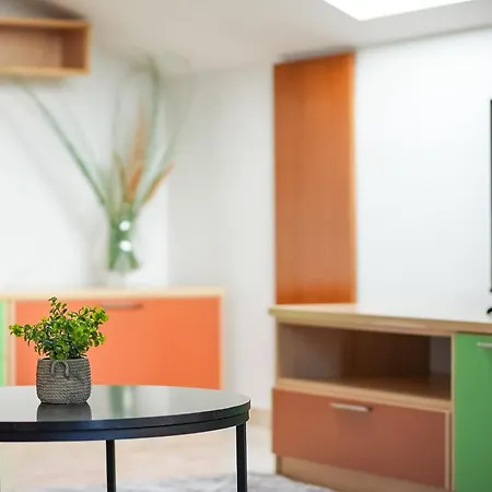 Paradise In With 6 Bedrooms, Pool And Gaming Вилла Задар