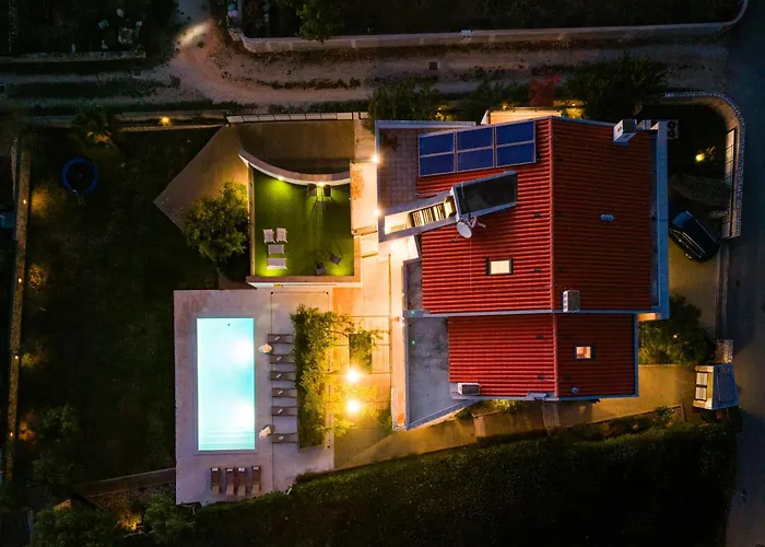 Paradise In With 6 Bedrooms, Pool And Gaming Βίλα Ζαντάρ