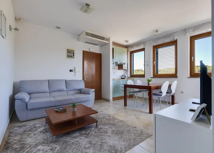 Paradise In With 6 Bedrooms, Pool And Gaming Βίλα *